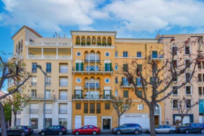 Mundo - Exquisite 2-BR W Balcony at Saifi Village